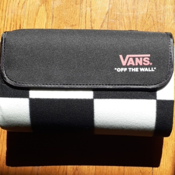 VANS Other - VANS OFF THE WALL BLANKET